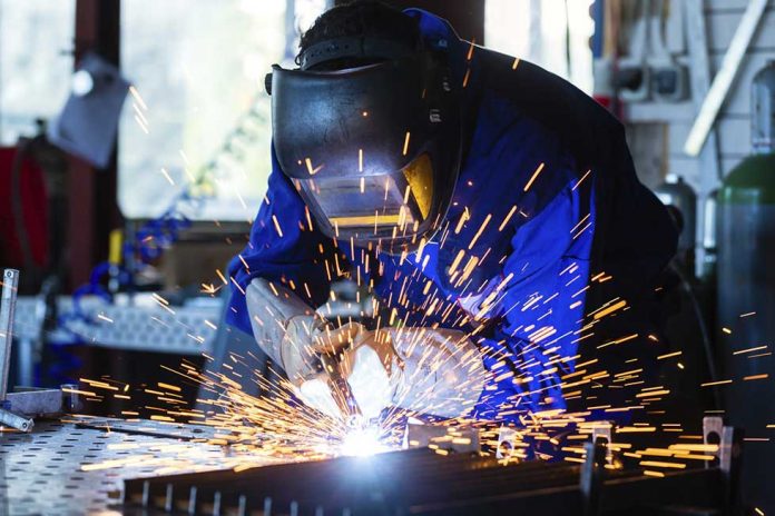 Canadian manufacturing sector shows declining growth
